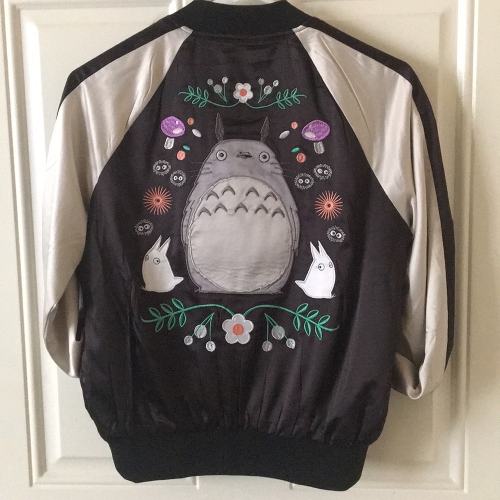 BoxLunch Exclusive Totoro Souvenir Jacket